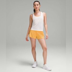 A-Lululemon Hotty Hot Low-Rise Lined Short 2.5"